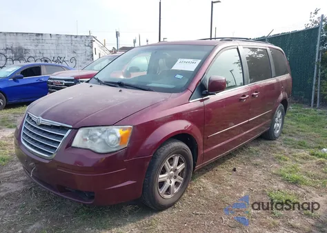 2008 Chrysler Town & Country Touring z USA, uszkodzony, nr VIN 2A8HR54P58R745110